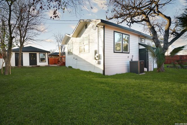 1222 Hays, San Antonio, TX 78202