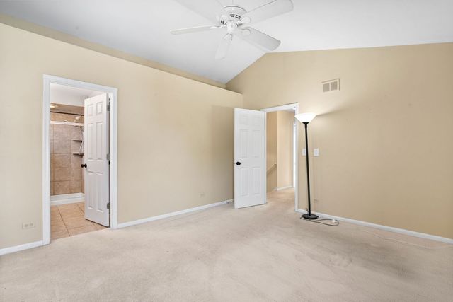 1158 Sweetwater Ridge, Lake In The Hills, IL 60156