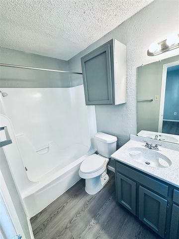 3702 S Second ST 103, Austin, TX 78704