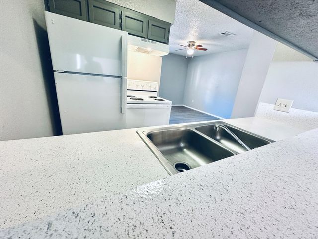 3702 S Second ST 103, Austin, TX 78704