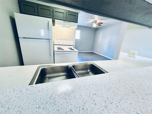 3702 S Second ST 103, Austin, TX 78704