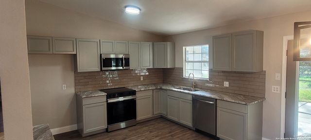 141 Trudy Lane, Universal City, TX 78148