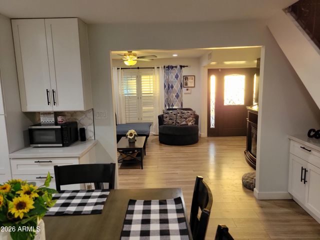 3607 N 90TH Avenue, Phoenix, AZ 85037