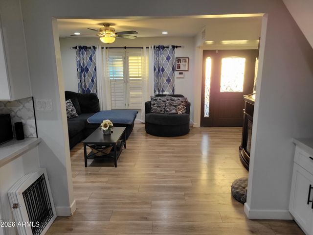 3607 N 90TH Avenue, Phoenix, AZ 85037