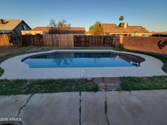 3607 N 90TH Avenue, Phoenix, AZ 85037