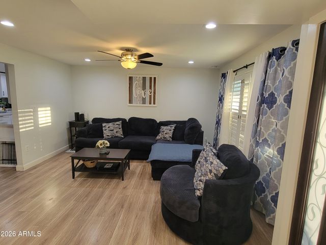 3607 N 90TH Avenue, Phoenix, AZ 85037