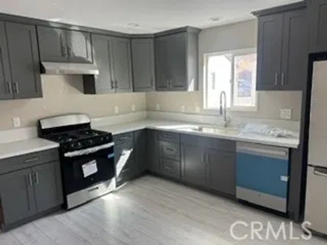10537 Variel Avenue, Chatsworth, CA 91311