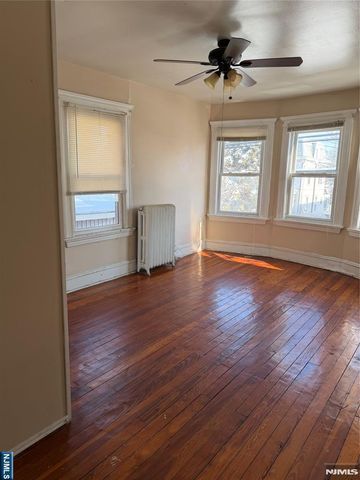 234 Lafayette Ave, Hawthorne, NJ 07506