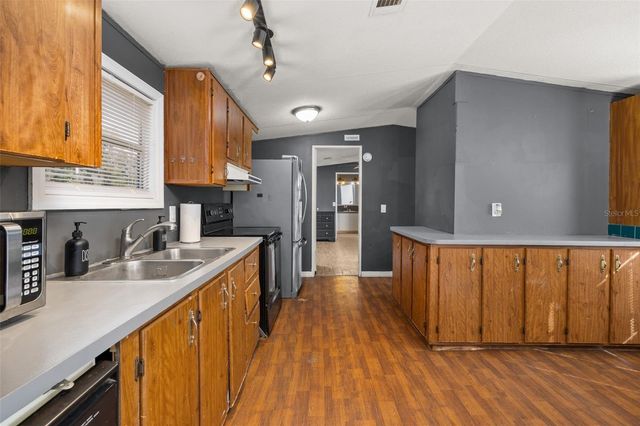 550 SADDLE BAG LANE, Lakeland, FL 33801