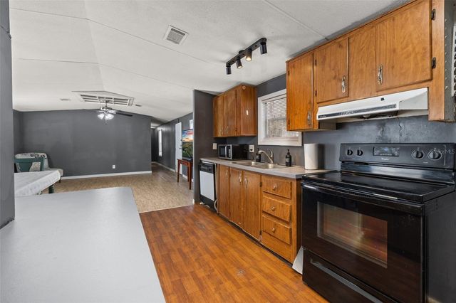 550 SADDLE BAG LANE, Lakeland, FL 33801