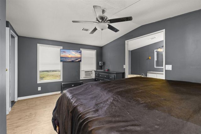 550 SADDLE BAG LANE, Lakeland, FL 33801