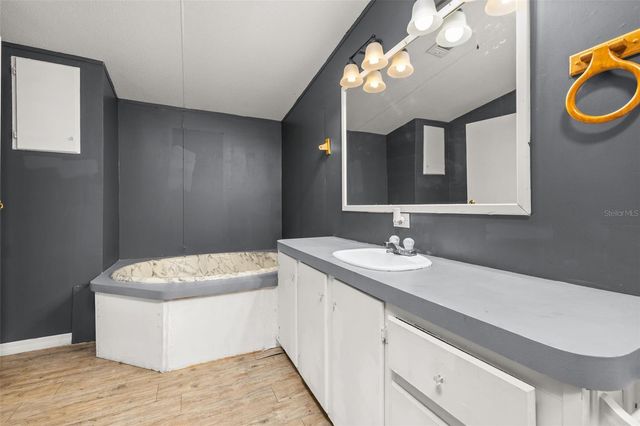 550 SADDLE BAG LANE, Lakeland, FL 33801