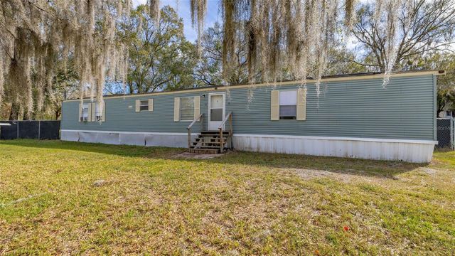 550 SADDLE BAG LANE, Lakeland, FL 33801