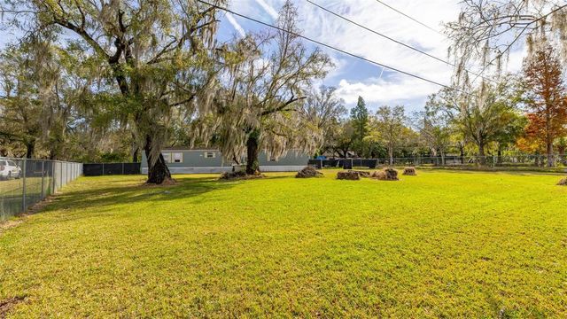 550 SADDLE BAG LANE, Lakeland, FL 33801