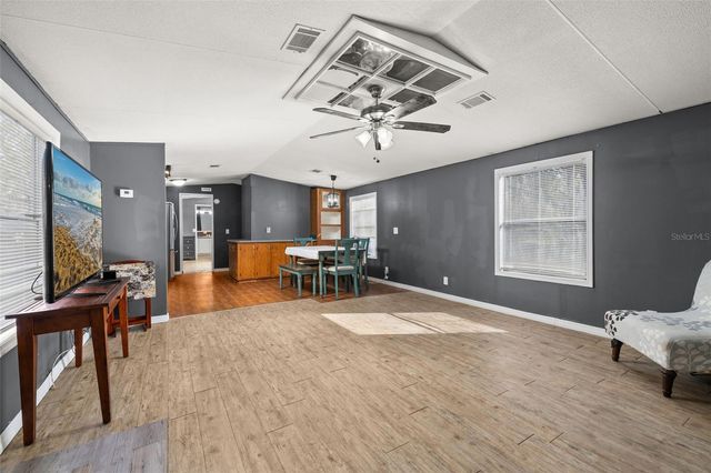 550 SADDLE BAG LANE, Lakeland, FL 33801