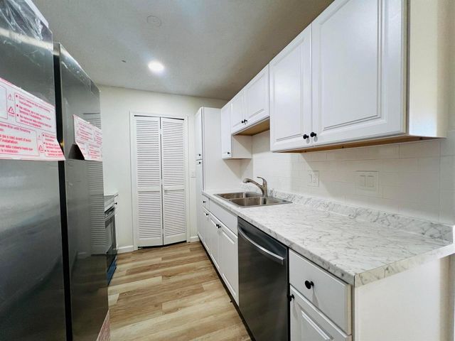11877 Sturbridge Lane, Wellington, FL 33414