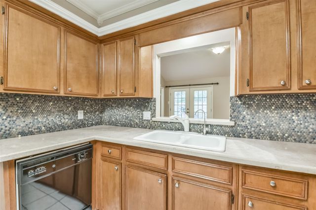 20 Tulip Hill Court, Spring, TX 77380