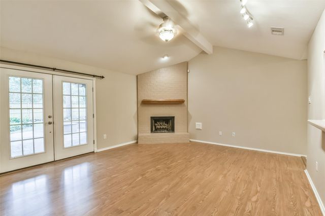 20 Tulip Hill Court, Spring, TX 77380