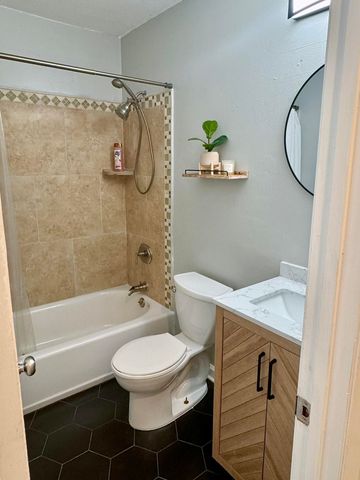 215 NE Buck Drive, Fort Walton Beach, FL 32548