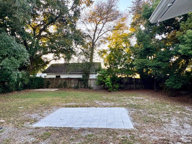 215 NE Buck Drive, Fort Walton Beach, FL 32548