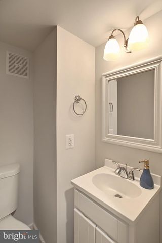 5 LAZY HOLLOW WAY, Gaithersburg, MD 20878