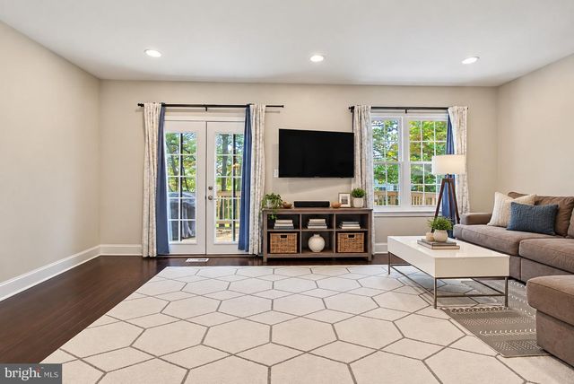 5 LAZY HOLLOW WAY, Gaithersburg, MD 20878