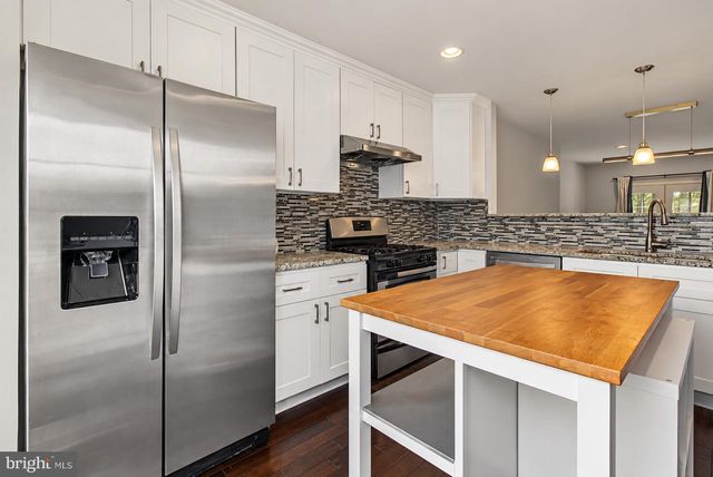 5 LAZY HOLLOW WAY, Gaithersburg, MD 20878