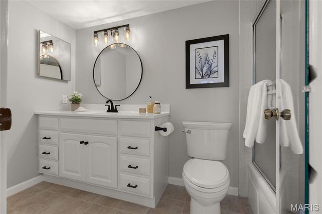 112 W Pine Place, St Louis, MO 63108