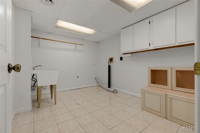 112 W Pine Place, St Louis, MO 63108