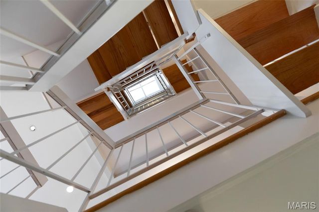 112 W Pine Place, St Louis, MO 63108