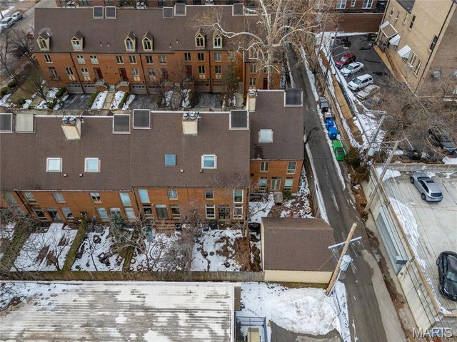 112 W Pine Place, St Louis, MO 63108