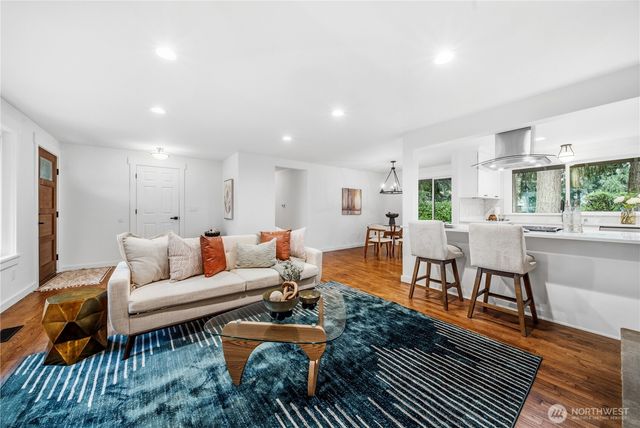 11903 NE 142nd Place, Kirkland, WA 98034