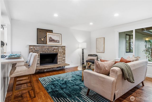 11903 NE 142nd Place, Kirkland, WA 98034