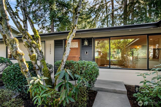 11903 NE 142nd Place, Kirkland, WA 98034