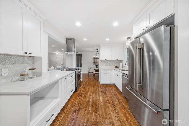 11903 NE 142nd Place, Kirkland, WA 98034