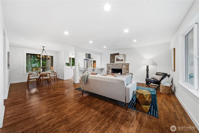 11903 NE 142nd Place, Kirkland, WA 98034