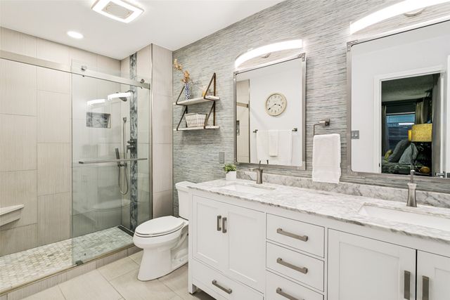 2845 Autumn Drive, Hurst, TX 76054