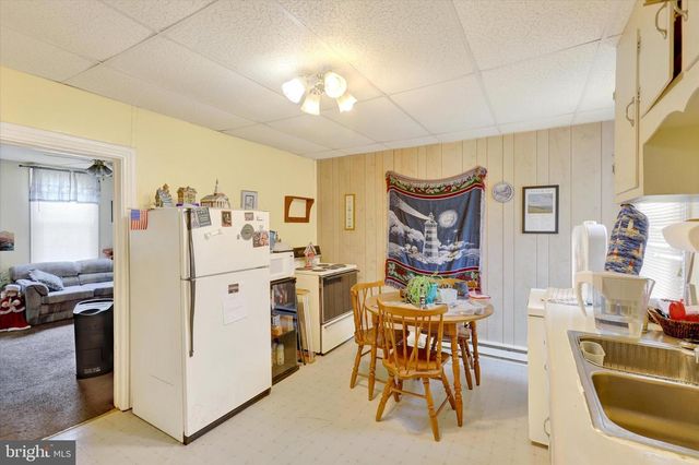 104-106 GARFIELD ST E, Shippensburg, PA 17257