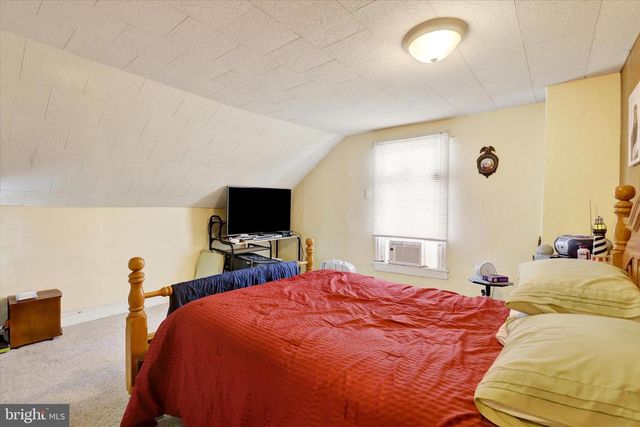 104-106 GARFIELD ST E, Shippensburg, PA 17257