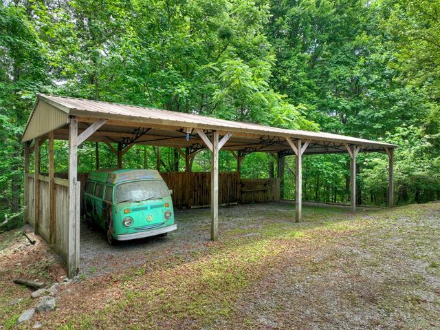 95 Laughing Bird Lane, Ellijay, GA 30536