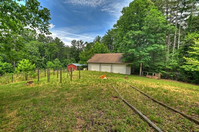 95 Laughing Bird Lane, Ellijay, GA 30536