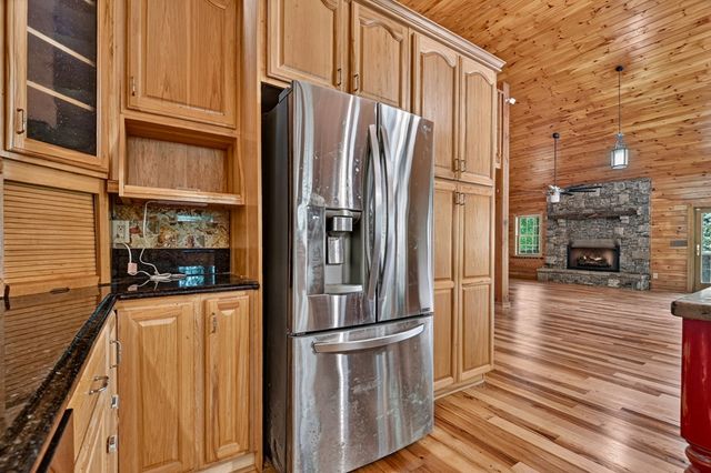 95 Laughing Bird Lane, Ellijay, GA 30536