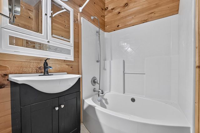 95 Laughing Bird Lane, Ellijay, GA 30536