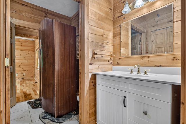 95 Laughing Bird Lane, Ellijay, GA 30536