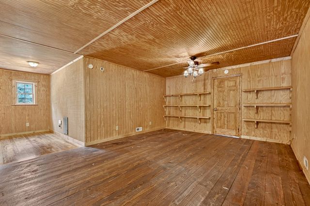 95 Laughing Bird Lane, Ellijay, GA 30536