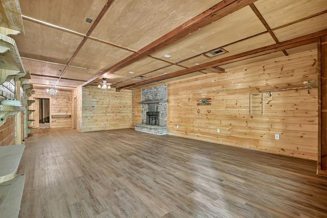 95 Laughing Bird Lane, Ellijay, GA 30536