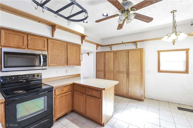 18022 State Route 301, Lagrange, OH 44050
