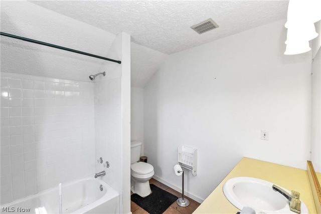 18022 State Route 301, Lagrange, OH 44050