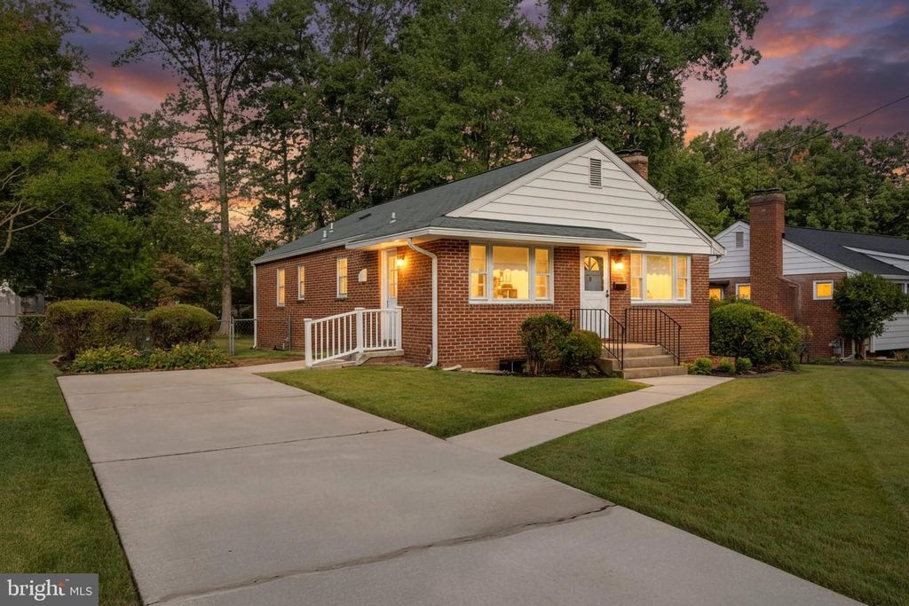 4126 BERRITT ST, Fairfax, VA 22030