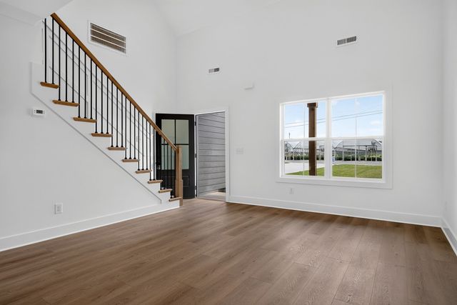 193 Cripps Ln, Smithville, TN 37166
